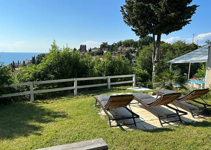 فندق مبيت وإفطار Vista Del Mar بيران