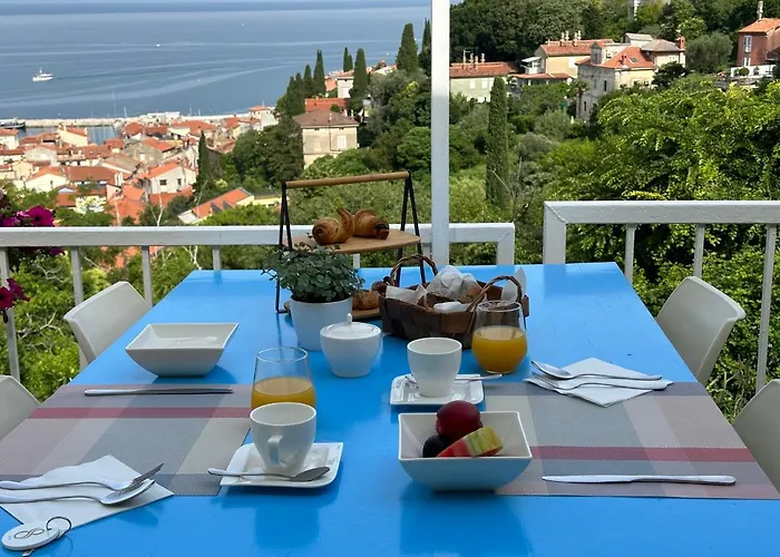 Vista Del Mar Bed and Breakfast 3*